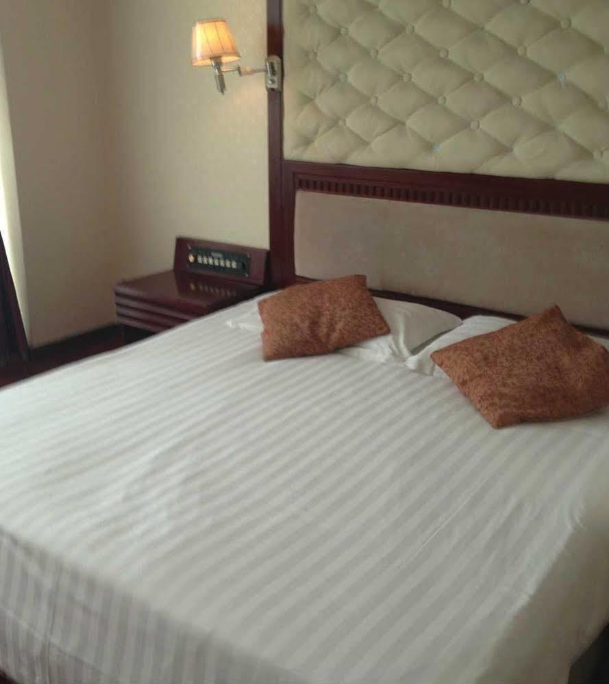 Qingpu Family Hotel Shanghai Exterior photo