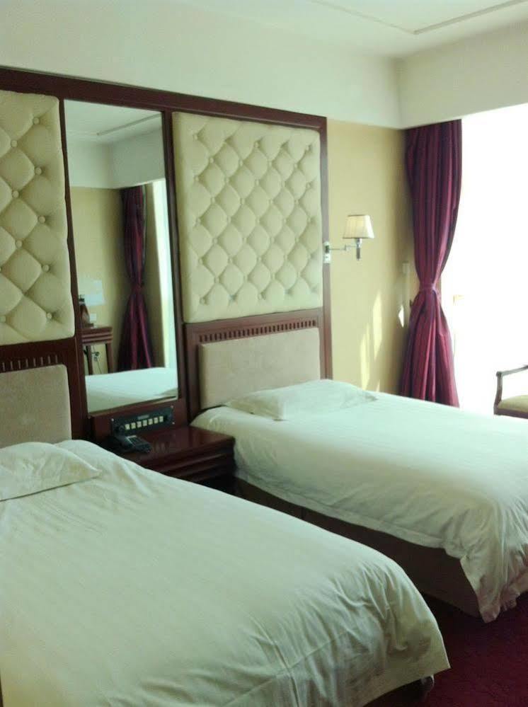 Qingpu Family Hotel Shanghai Exterior photo