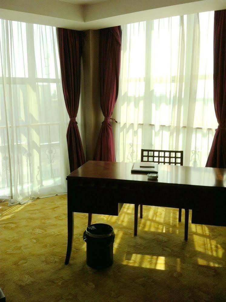 Qingpu Family Hotel Shanghai Exterior photo