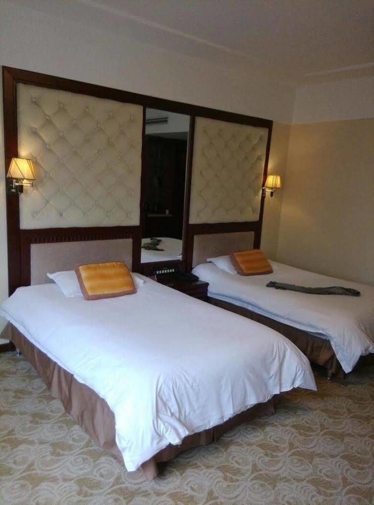 Qingpu Family Hotel Shanghai Exterior photo