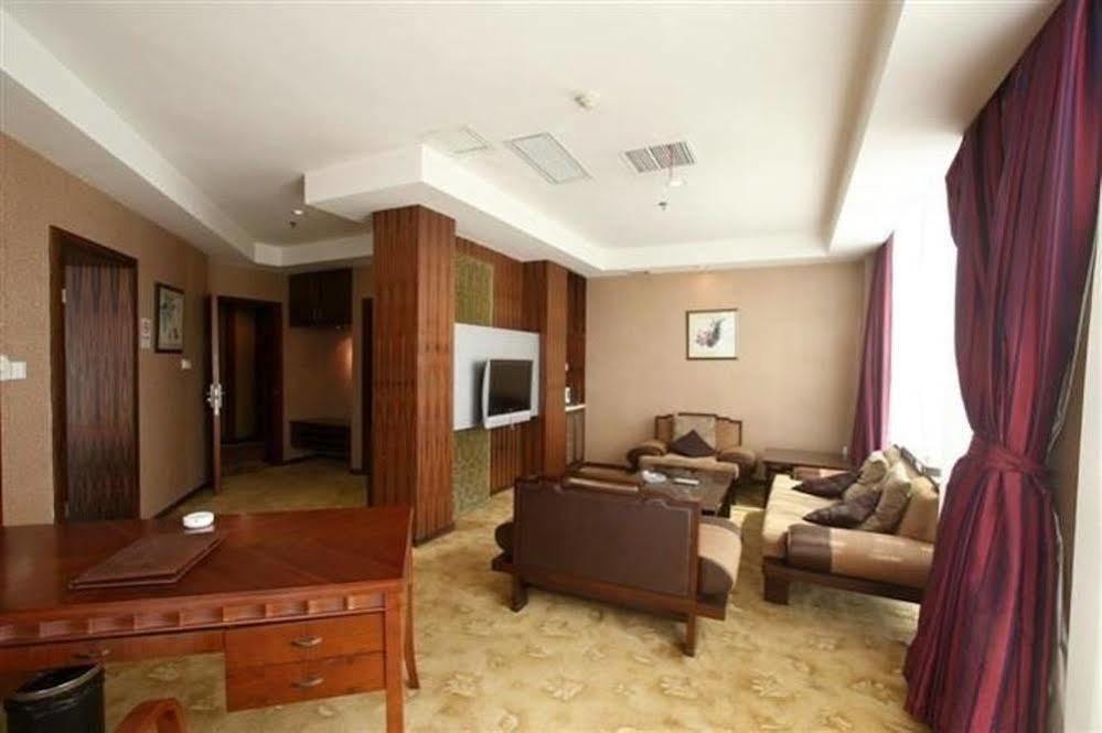 Qingpu Family Hotel Shanghai Exterior photo