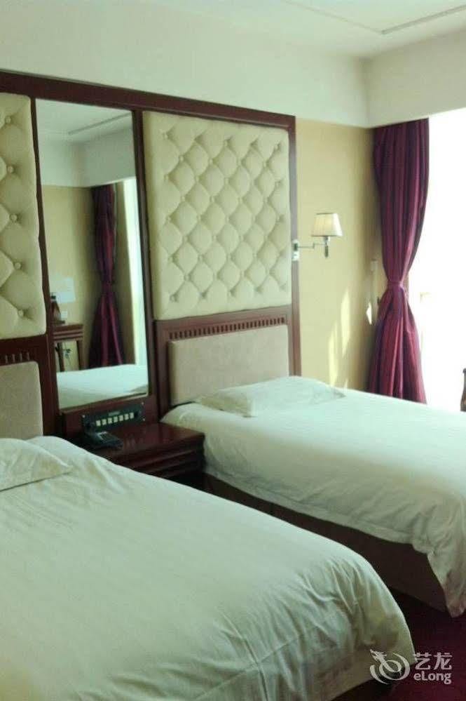 Qingpu Family Hotel Shanghai Exterior photo
